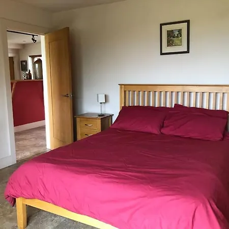 An Teach Illanmore *